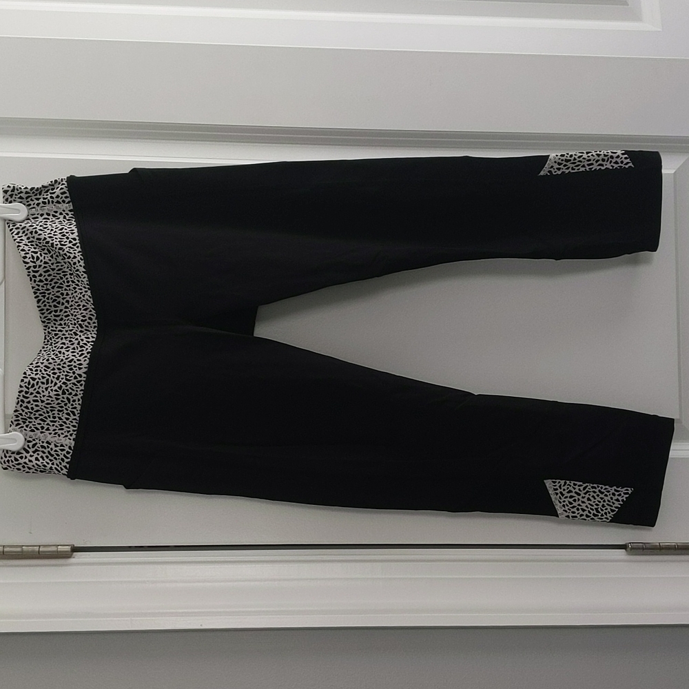 Lululemon Cropped Leggings, Print